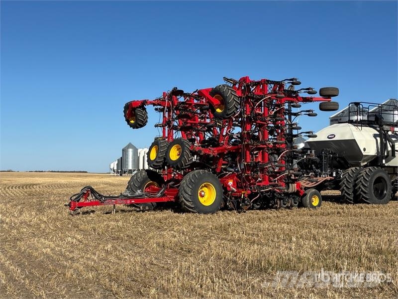 Bourgault 3335 QDA 76 ft Air Drill مثاقيب