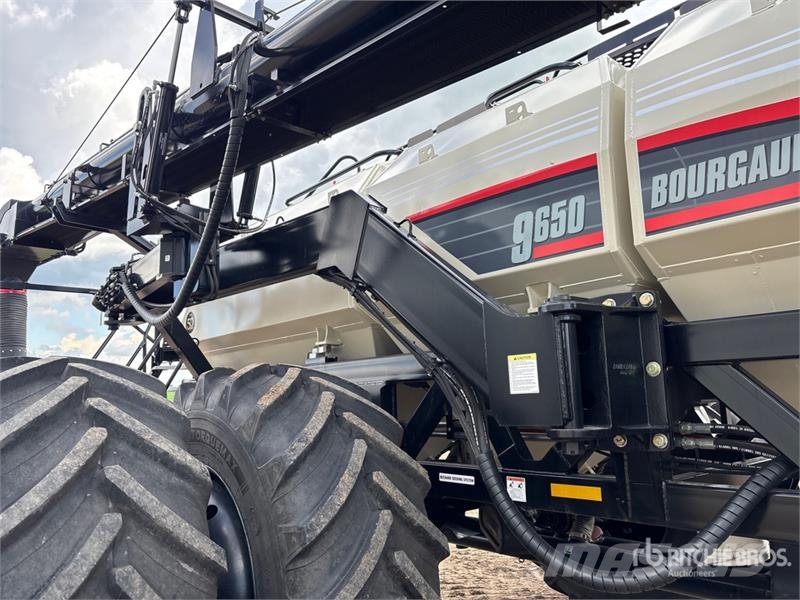 Bourgault 3335 QDA 80 ft Air Drill Sejačice