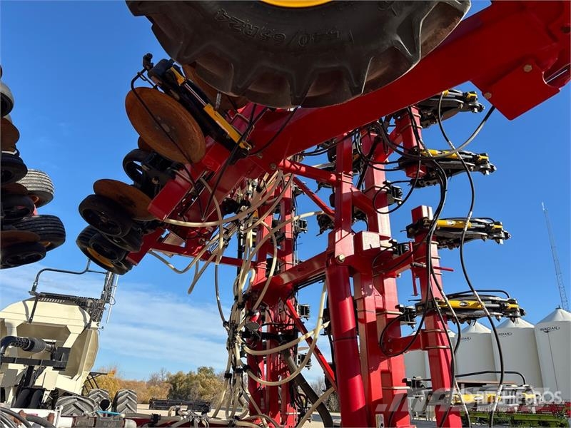 Bourgault 3720 60 ft Air Drill مثاقيب