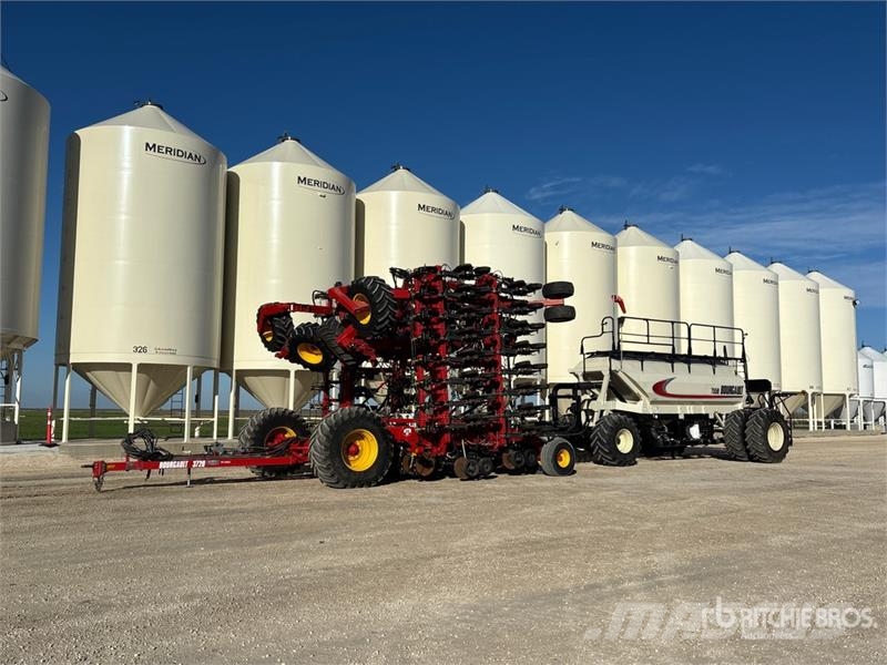 Bourgault 3720 60 ft Air Drill مثاقيب