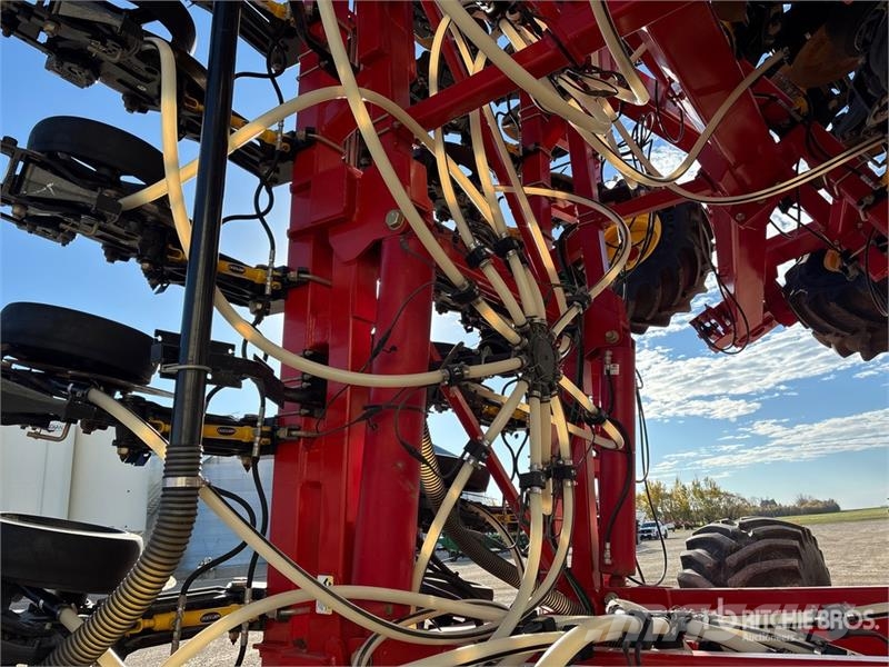 Bourgault 3720 60 ft Air Drill مثاقيب