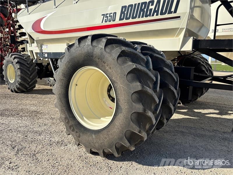 Bourgault 3720 60 ft Air Drill مثاقيب