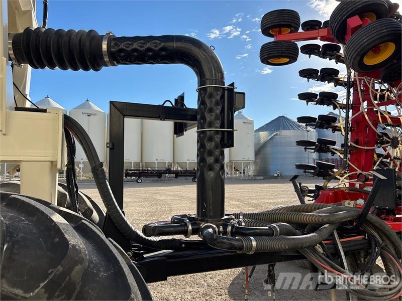 Bourgault 3720 60 ft Air Drill مثاقيب