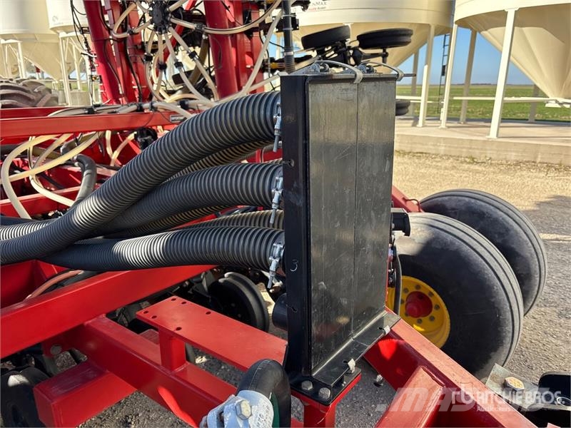Bourgault 3720 60 ft Air Drill مثاقيب