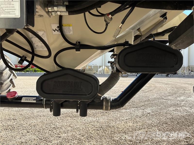 Bourgault 3720 60 ft Air Drill مثاقيب