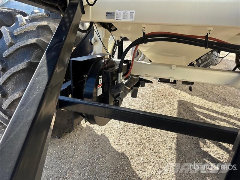 Bourgault 3720 60 ft Air Drill مثاقيب