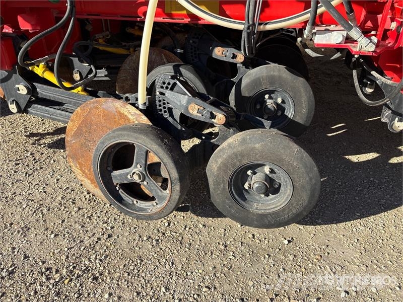 Bourgault 3720 60 ft Air Drill مثاقيب