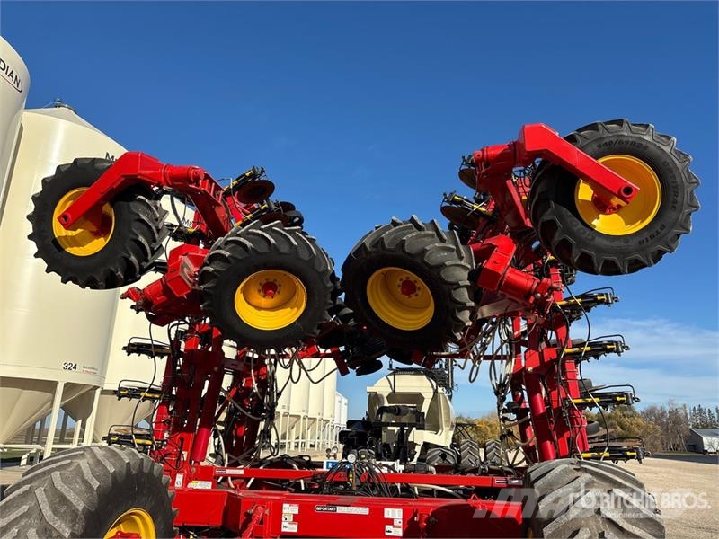 Bourgault 3720 60 ft Air Drill مثاقيب