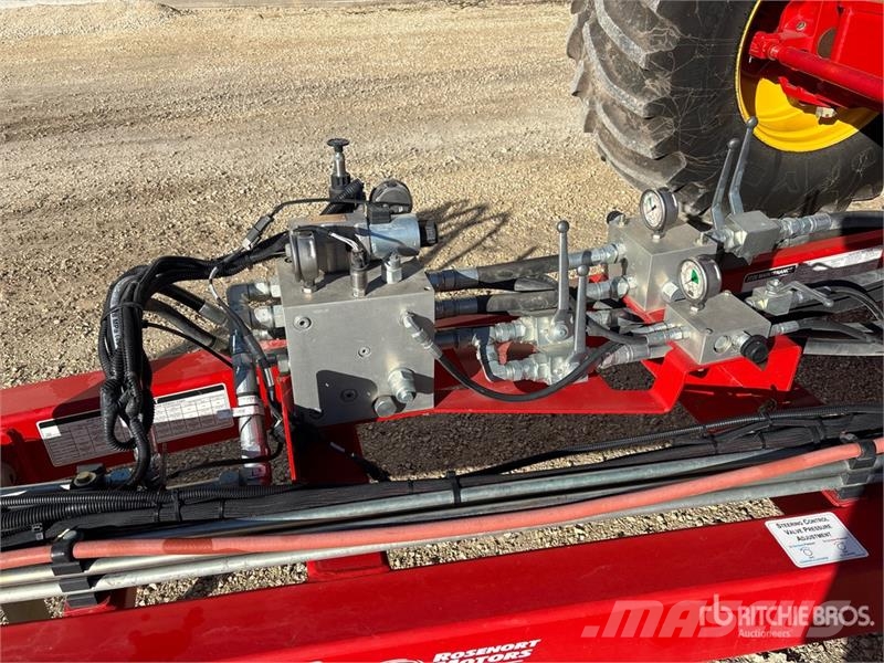 Bourgault 3720 60 ft Air Drill مثاقيب