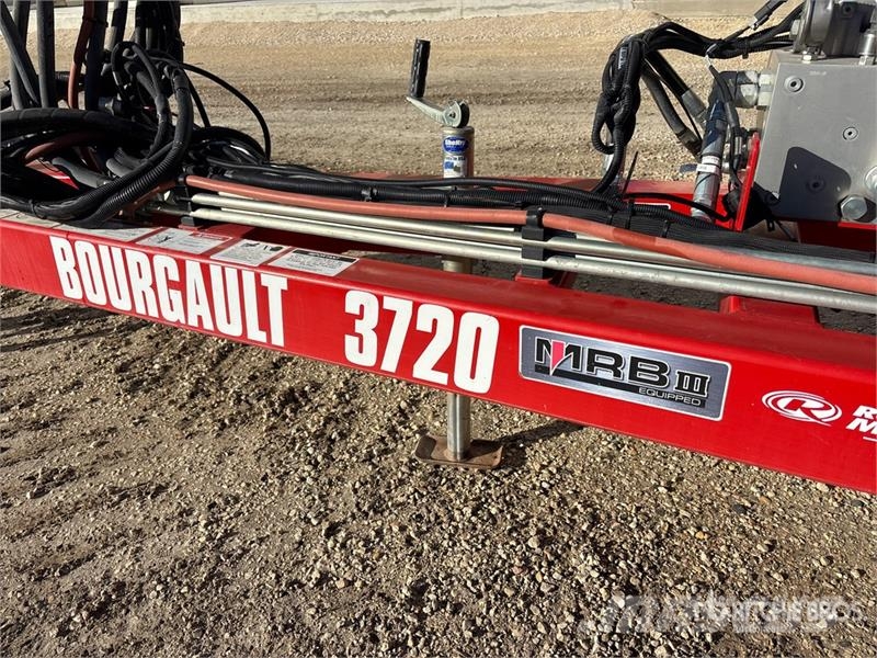Bourgault 3720 60 ft Air Drill مثاقيب