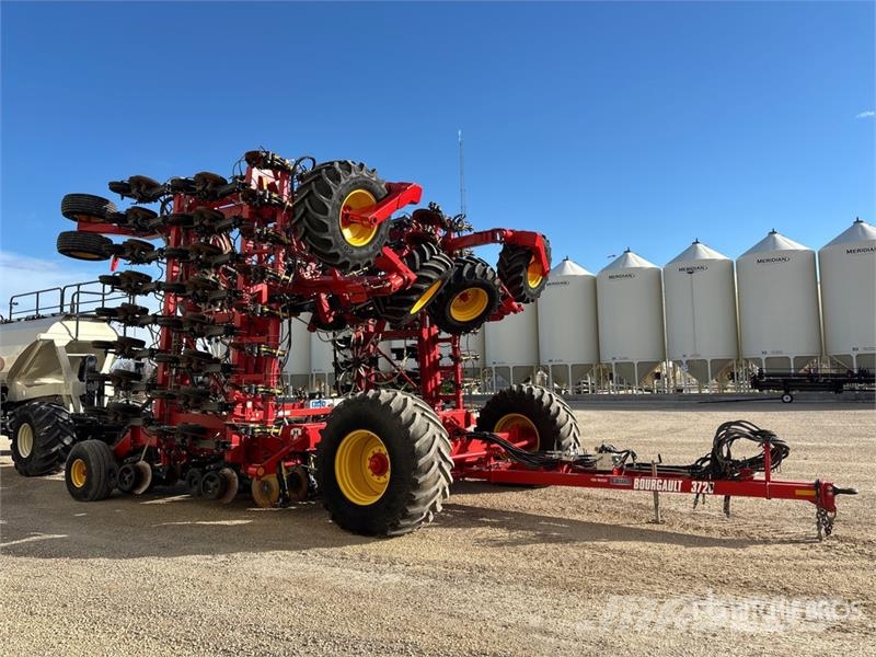 Bourgault 3720 60 ft Air Drill مثاقيب