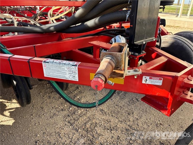 Bourgault 3720 60 ft Air Drill مثاقيب