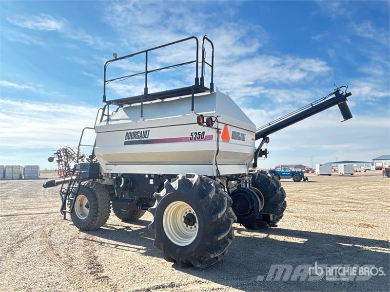 Bourgault 5350 Perforatrici