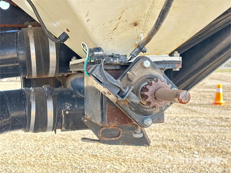 Bourgault 5350 Perforatrici