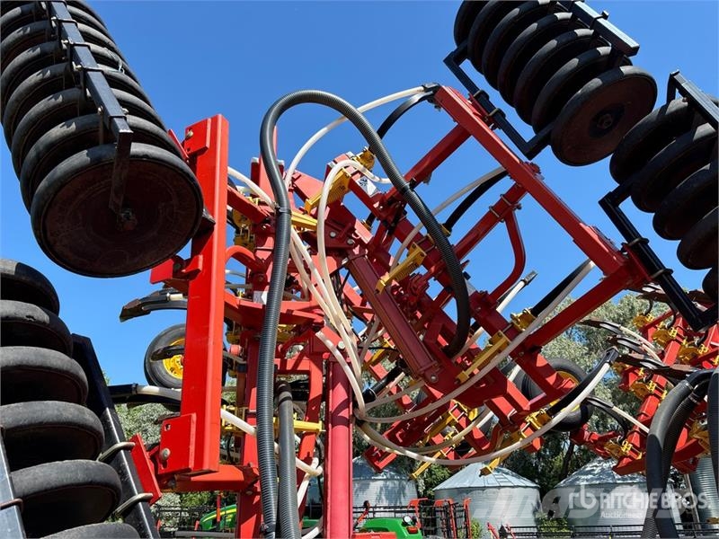 Bourgault 5710 50 ft Air Seeder Perfuradoras