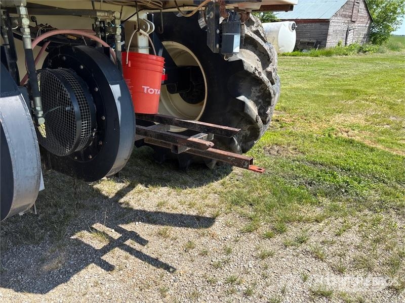 Bourgault 5710 50 ft Air Seeder Perfuradoras