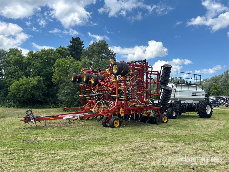 Bourgault 5710 50 ft Air Seeder Perfuradoras