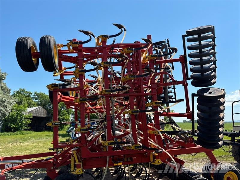 Bourgault 5710 50 ft Air Seeder Perfuradoras