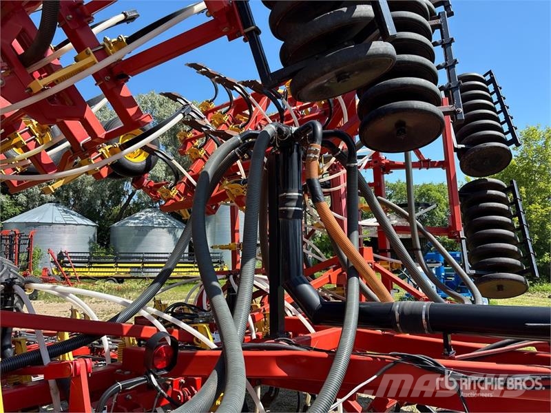 Bourgault 5710 50 ft Air Seeder Perfuradoras