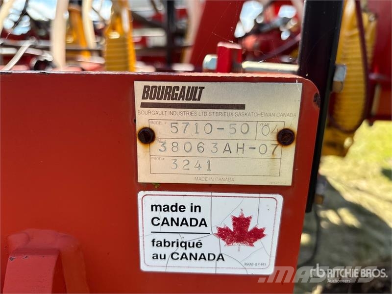 Bourgault 5710 50 ft Air Seeder Perfuradoras