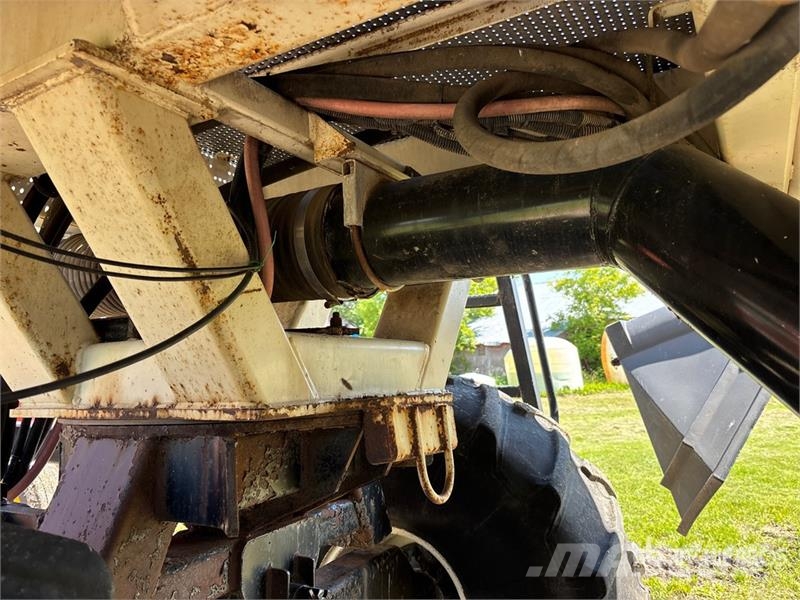 Bourgault 5710 50 ft Air Seeder Perfuradoras