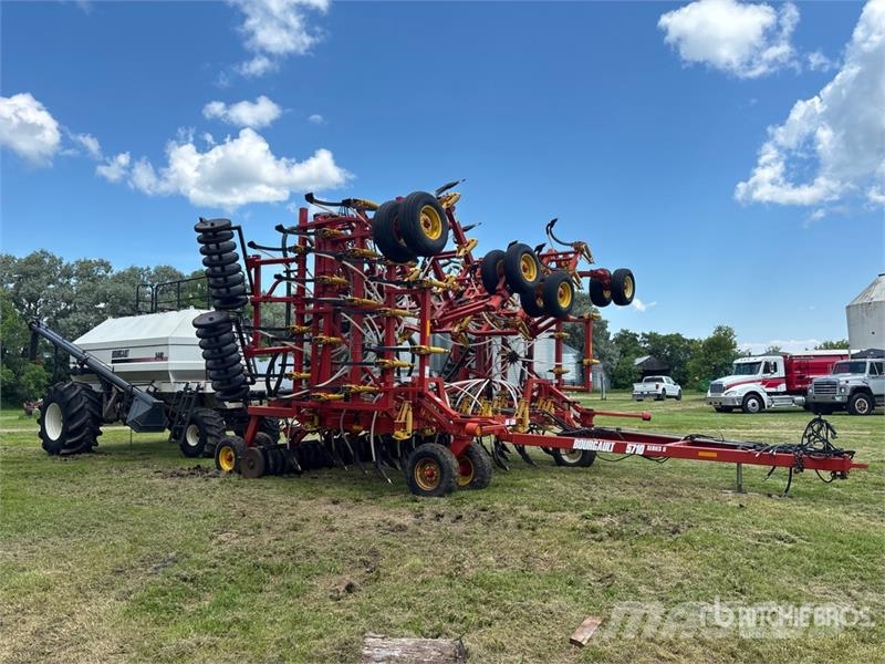 Bourgault 5710 50 ft Air Seeder Perfuradoras