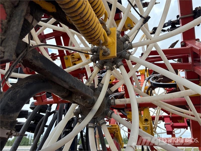 Bourgault 5710 Series II 51 ft Air Drill Perforatrici