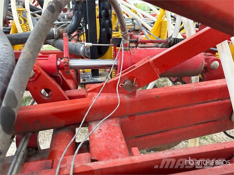 Bourgault 5710 Series II 51 ft Air Drill Perforatrici