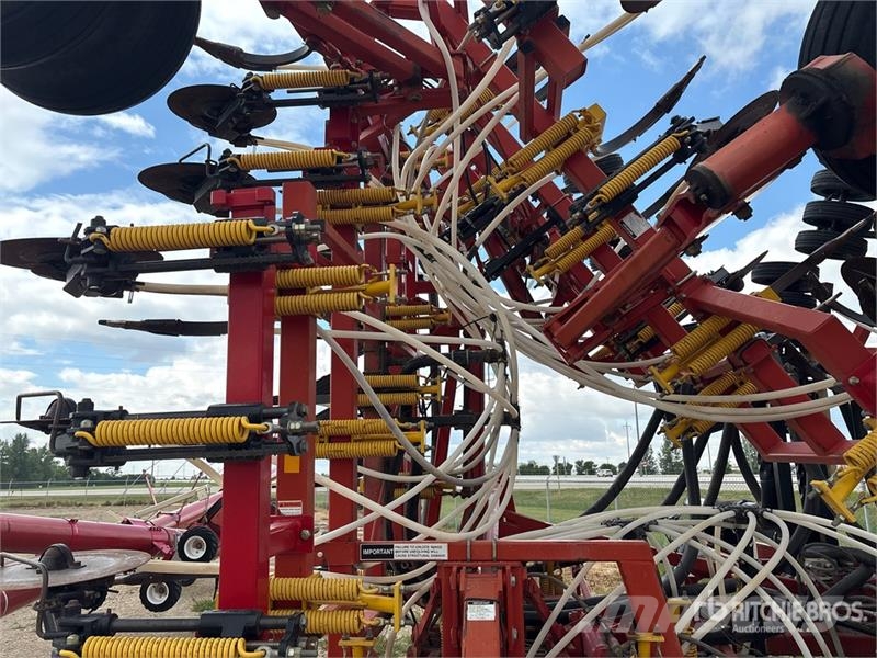 Bourgault 5710 Series II 51 ft Air Drill Perforatrici