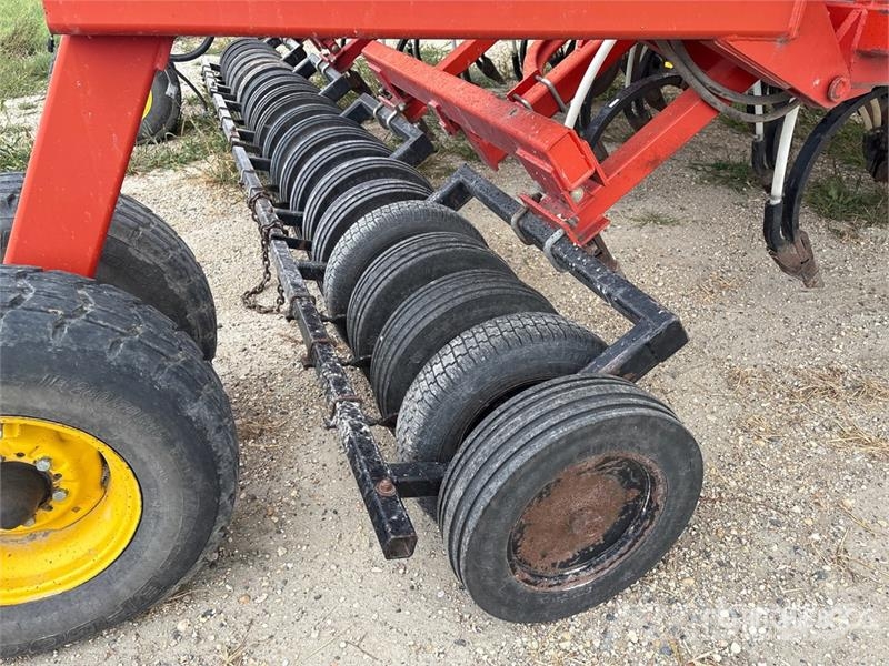 Bourgault 5710 Series II 51 ft Air Drill Perforatrici
