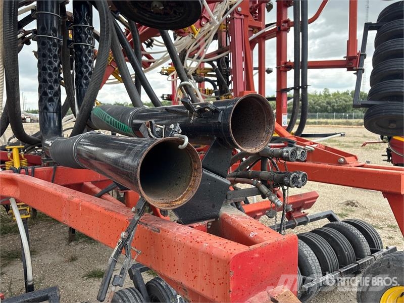 Bourgault 5710 Series II 51 ft Air Drill Perforatrici