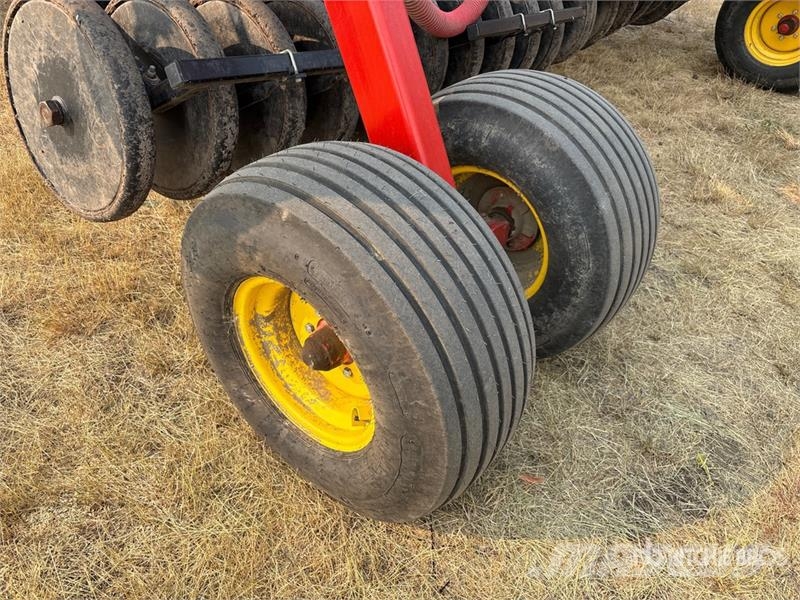 Bourgault 5810 62 ft Air Drill Sejačice