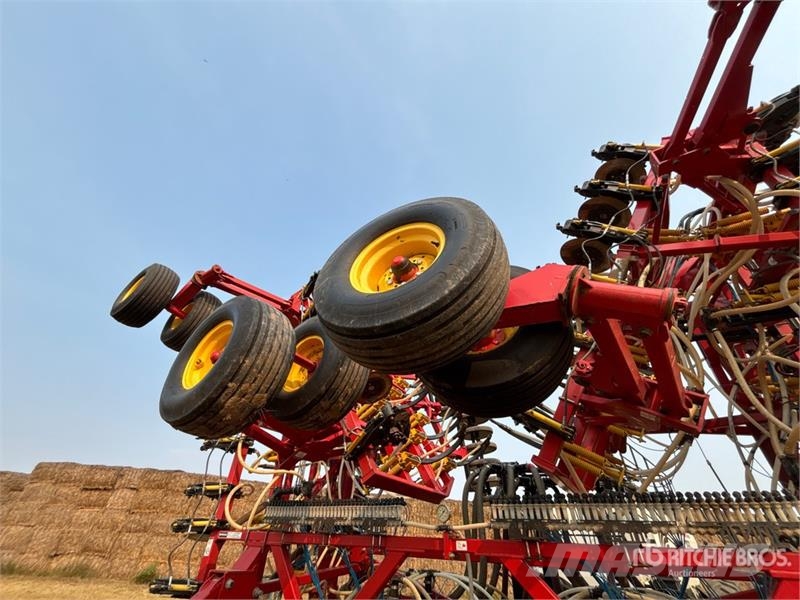 Bourgault 5810 62 ft Air Drill Sejačice