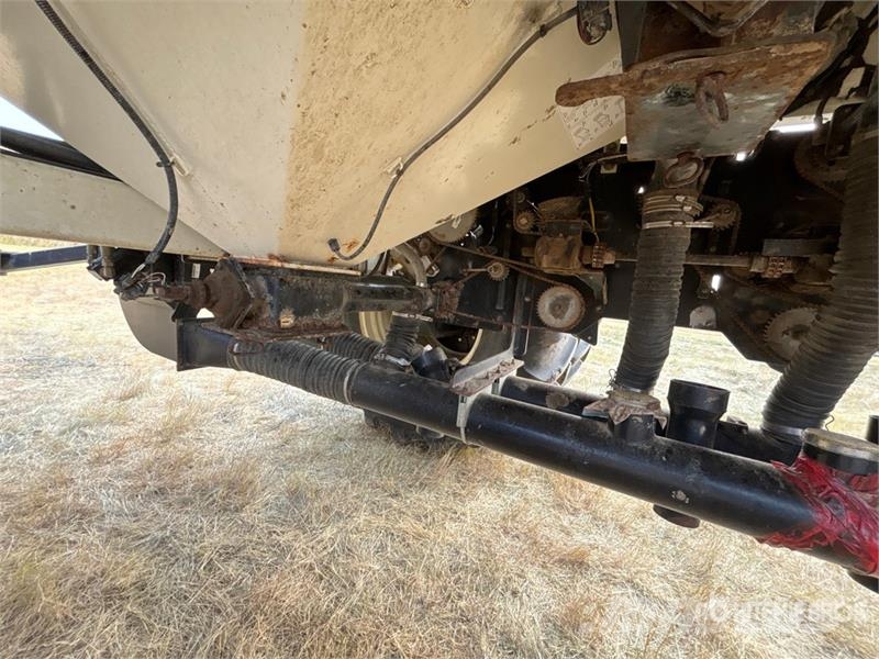 Bourgault 5810 62 ft Air Drill Sejačice