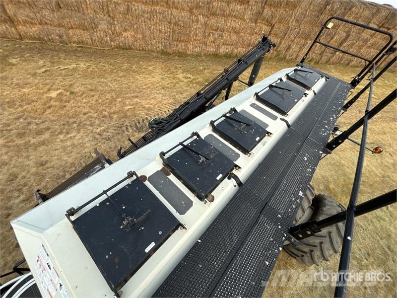 Bourgault 5810 62 ft Air Drill Sejačice