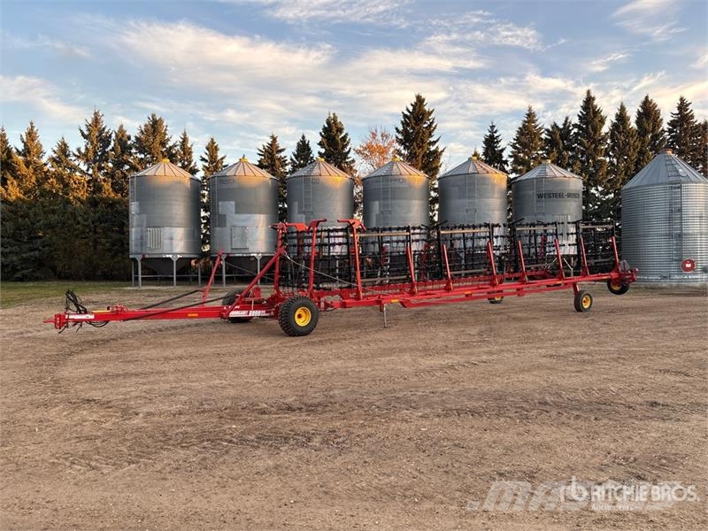 Bourgault 6000 كاسحات