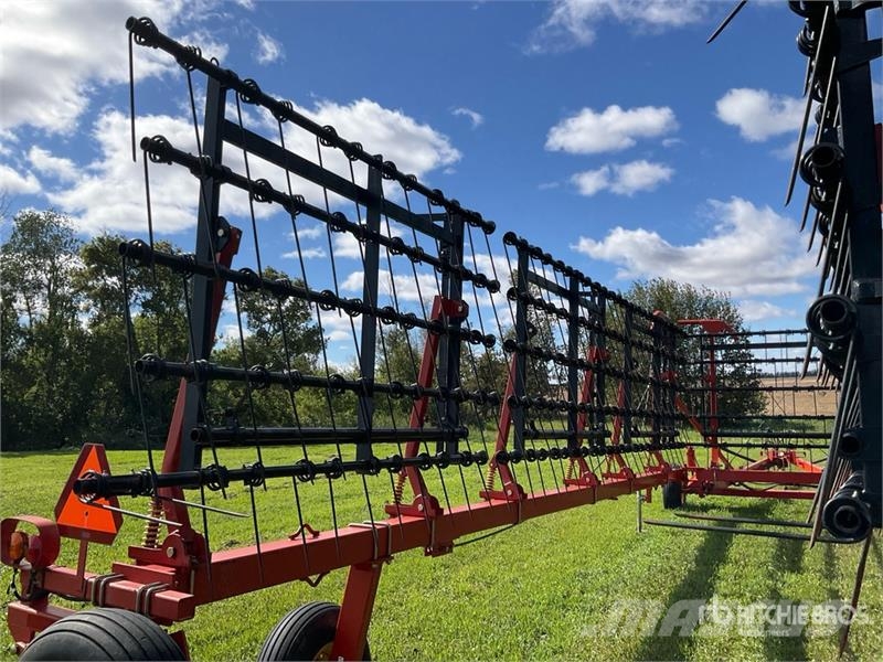 Bourgault 6000 钉齿耙