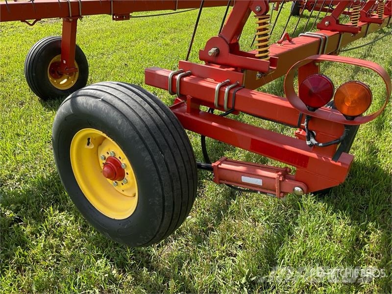 Bourgault 6000 钉齿耙