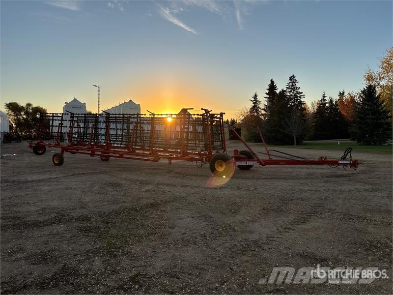 Bourgault 6000 كاسحات