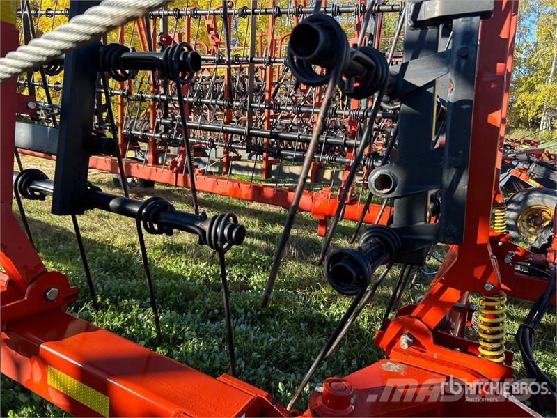 Bourgault 6000 Пружинные бороны