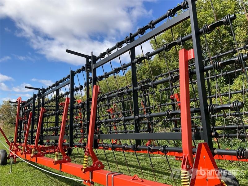 Bourgault 6000 钉齿耙