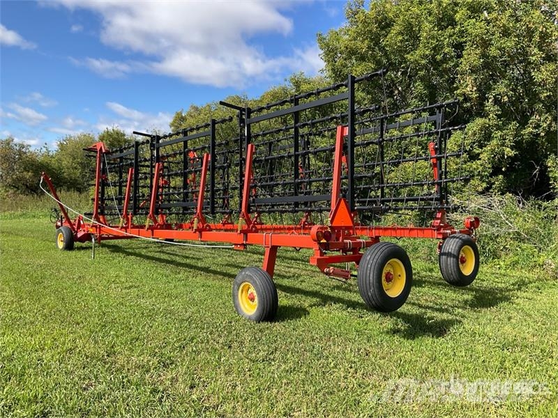Bourgault 6000 钉齿耙
