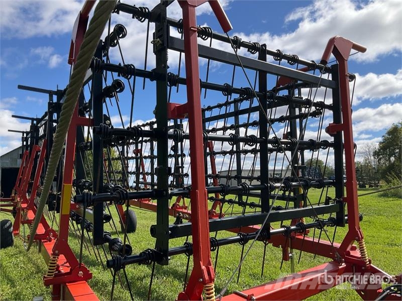 Bourgault 6000 钉齿耙