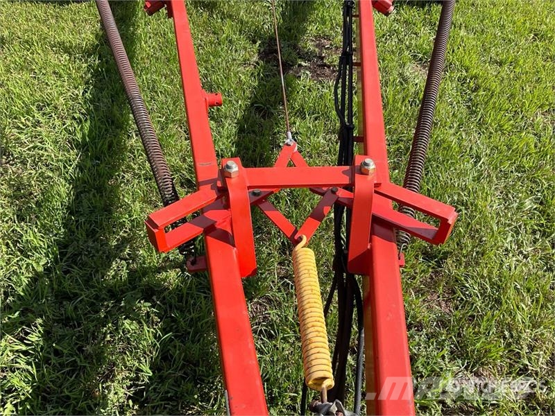 Bourgault 6000 钉齿耙