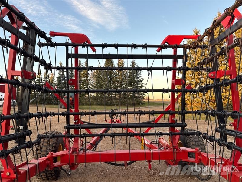 Bourgault 6000 كاسحات