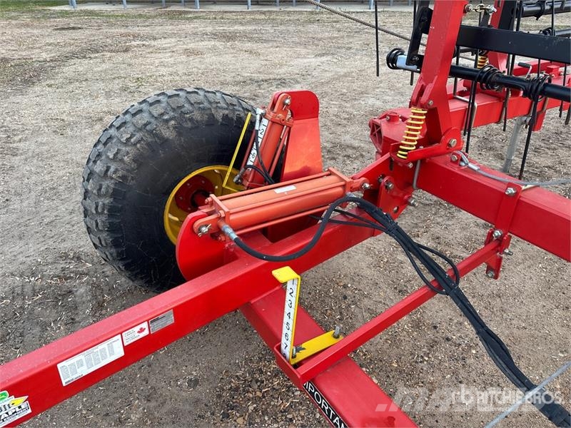 Bourgault 6000 كاسحات