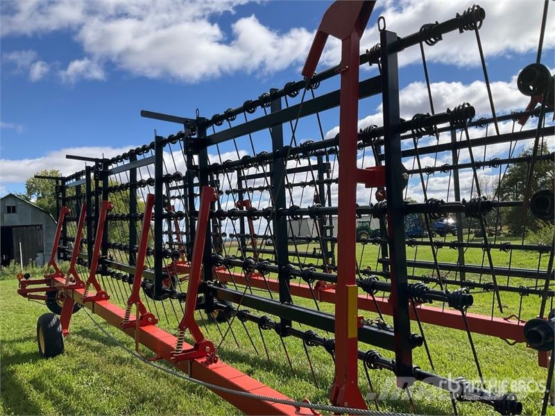 Bourgault 6000 钉齿耙