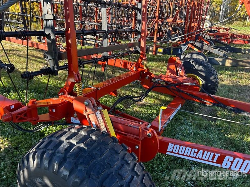 Bourgault 6000 Пружинные бороны