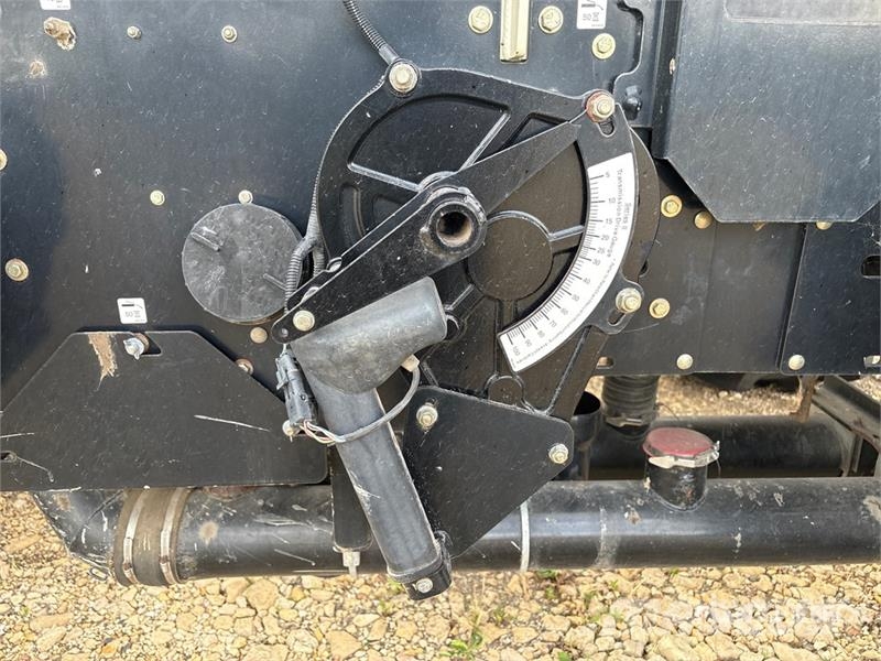 Bourgault 6350 350 bu Tow-Behind Air Cart Sijačice