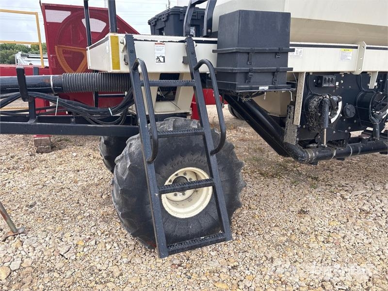 Bourgault 6350 350 bu Tow-Behind Air Cart Sijačice